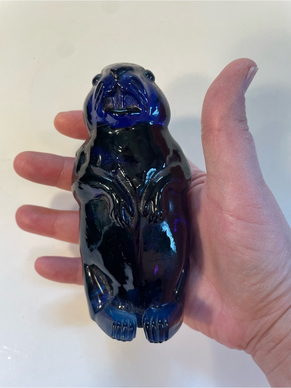 Vintage Imperial Cobalt Blue Glass Groundhog Woodchuck Figurine 5” Animal